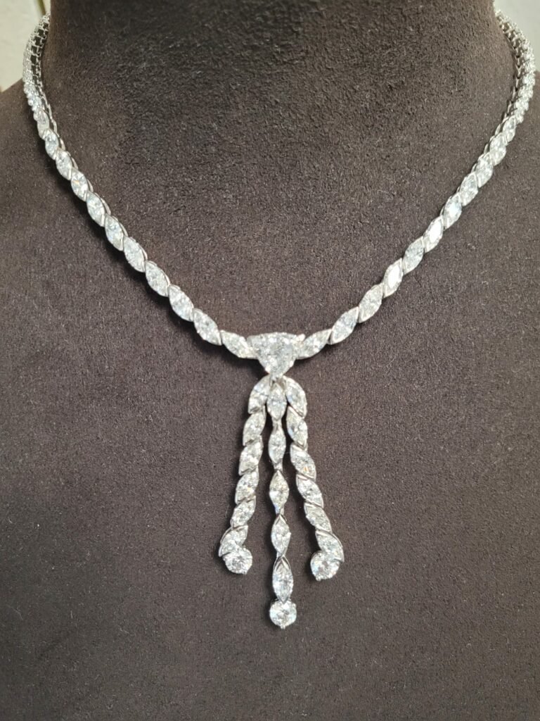 Tendance Ensembles Collier Et Boucles Doreilles Bleu - Chopard
