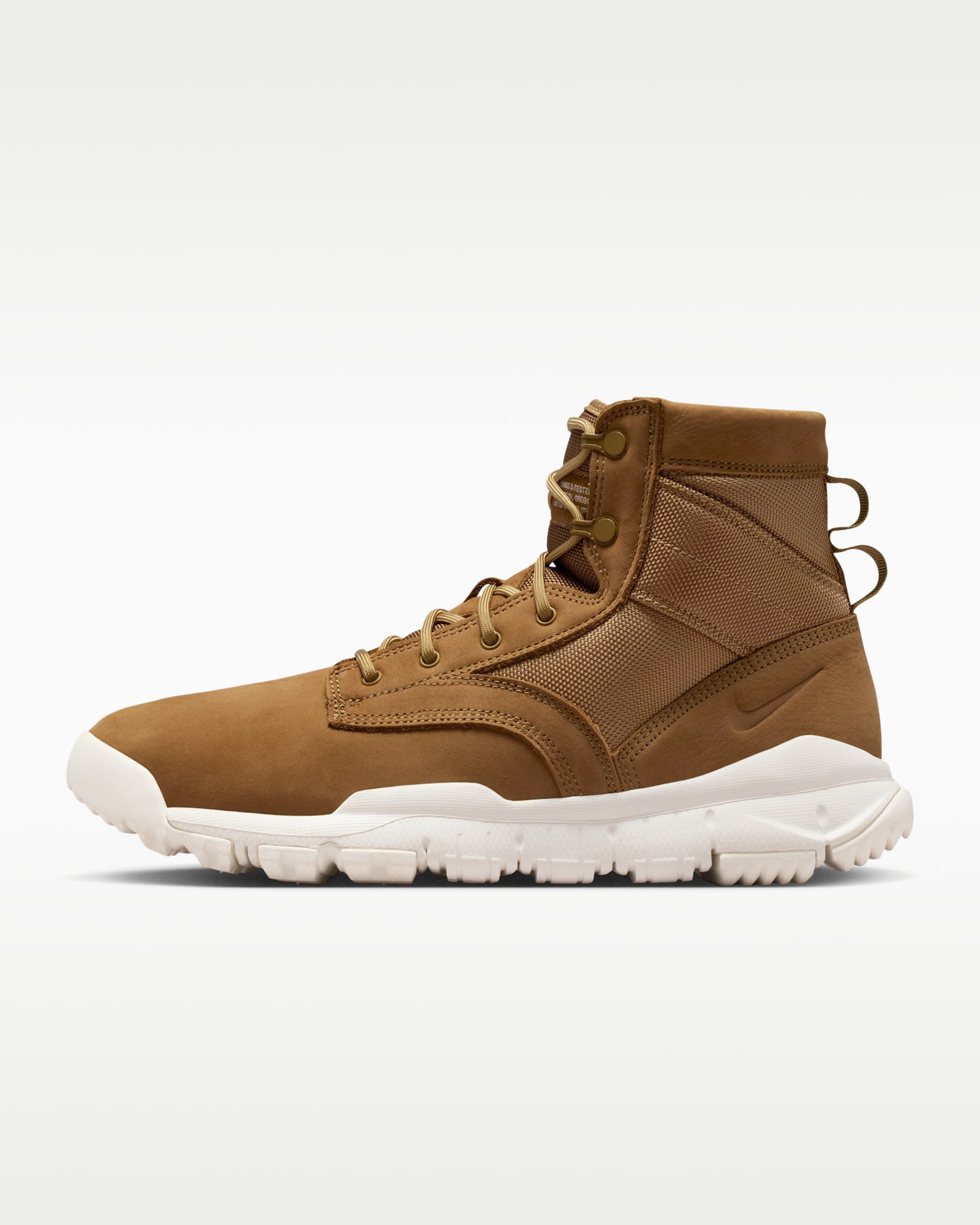 Nike Boots And Ankle Boots Nouveau Modele - Or