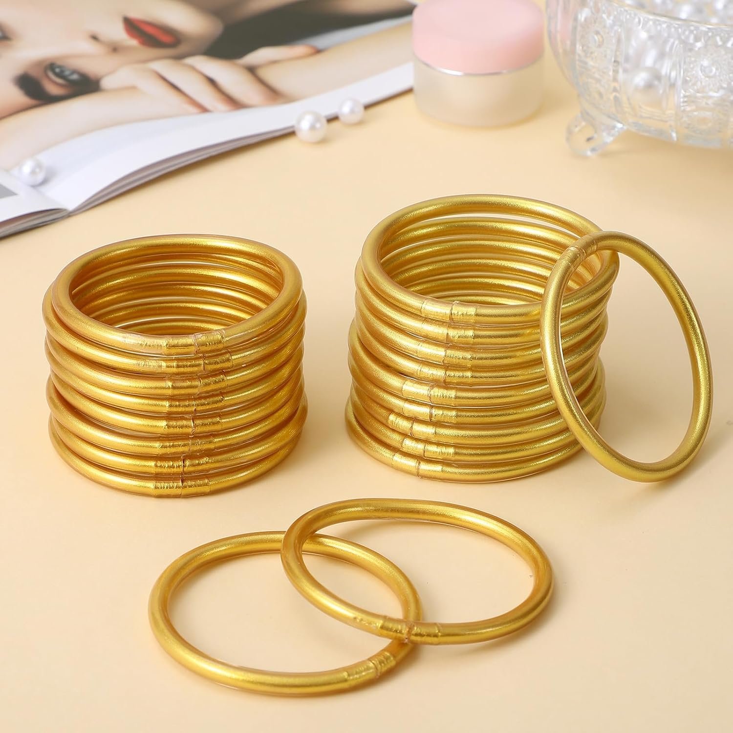 ROMISBABA Ensemble de 18 Bracelets Joncs en Silicone Légers et ...